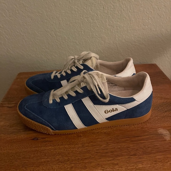 Gola Blue and White Sneakers Retro Design - Picture 2 of 4